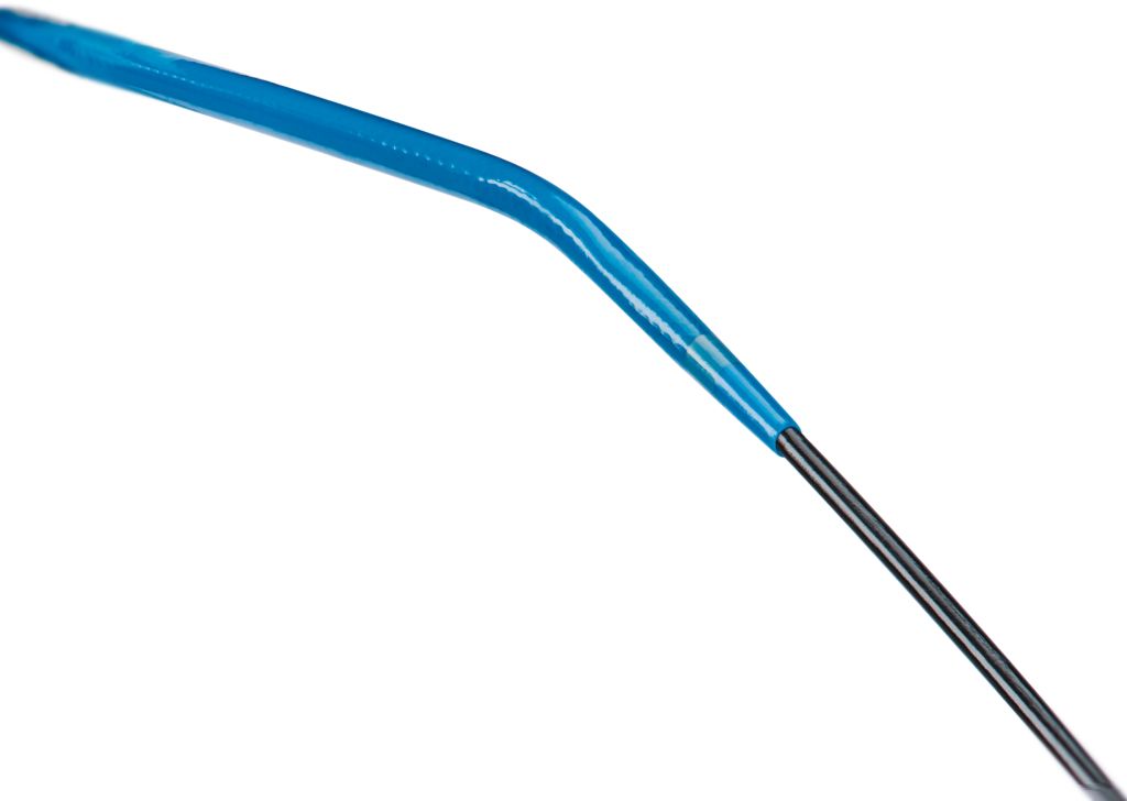 Facilitates crossing occlusions.