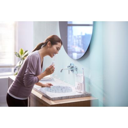 Sonicare Power Flosser 7000