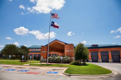 Connally Memorial Medical Center in Texas with US and Texas flags