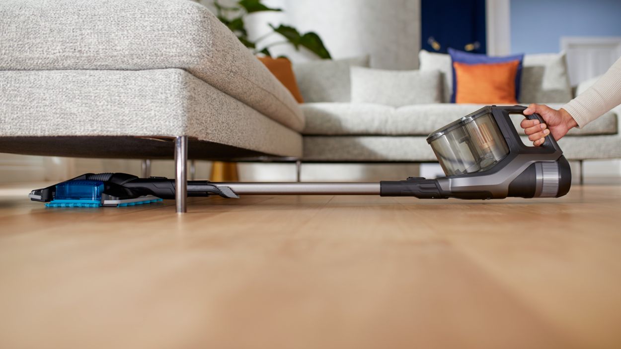 8000 Series Aqua Plus Cordless Vacuum XC8349/01 | Philips