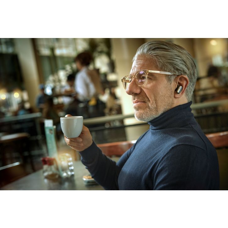 The earbuds that love to socialise