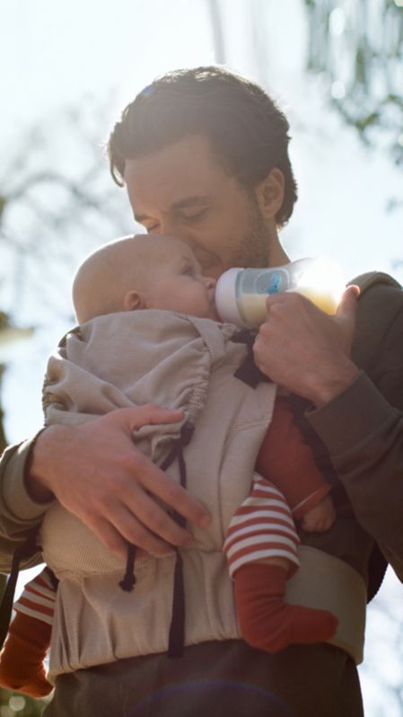 Favorise le rythme de consommation du b&eacute;b&eacute;, comme au sein