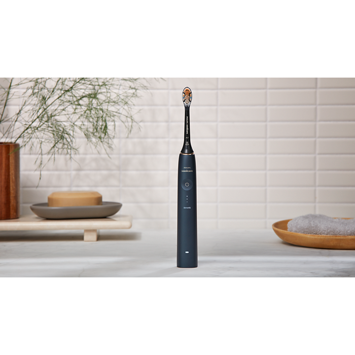 DiamondClean Prestige 9900 Power Toothbrush with SenseIQ DiamondClean Prestige 9900 Power Toothbrush with SenseIQ