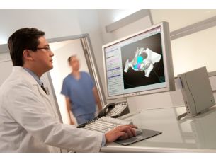 Pinnacle³ Assess, re-plan, and estimate accumulated dose distribution from multiple radiation treatment plans.