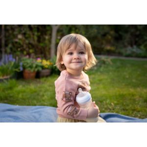 Supports baby's individual drinking rhythm