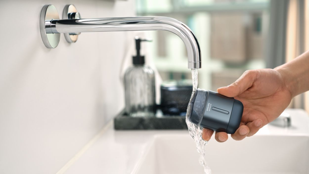Philips Shaver 700 Series Wet & Dry Electric Compact Shaver S794