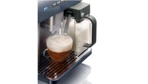 Automatic milk frothing in unique milk container