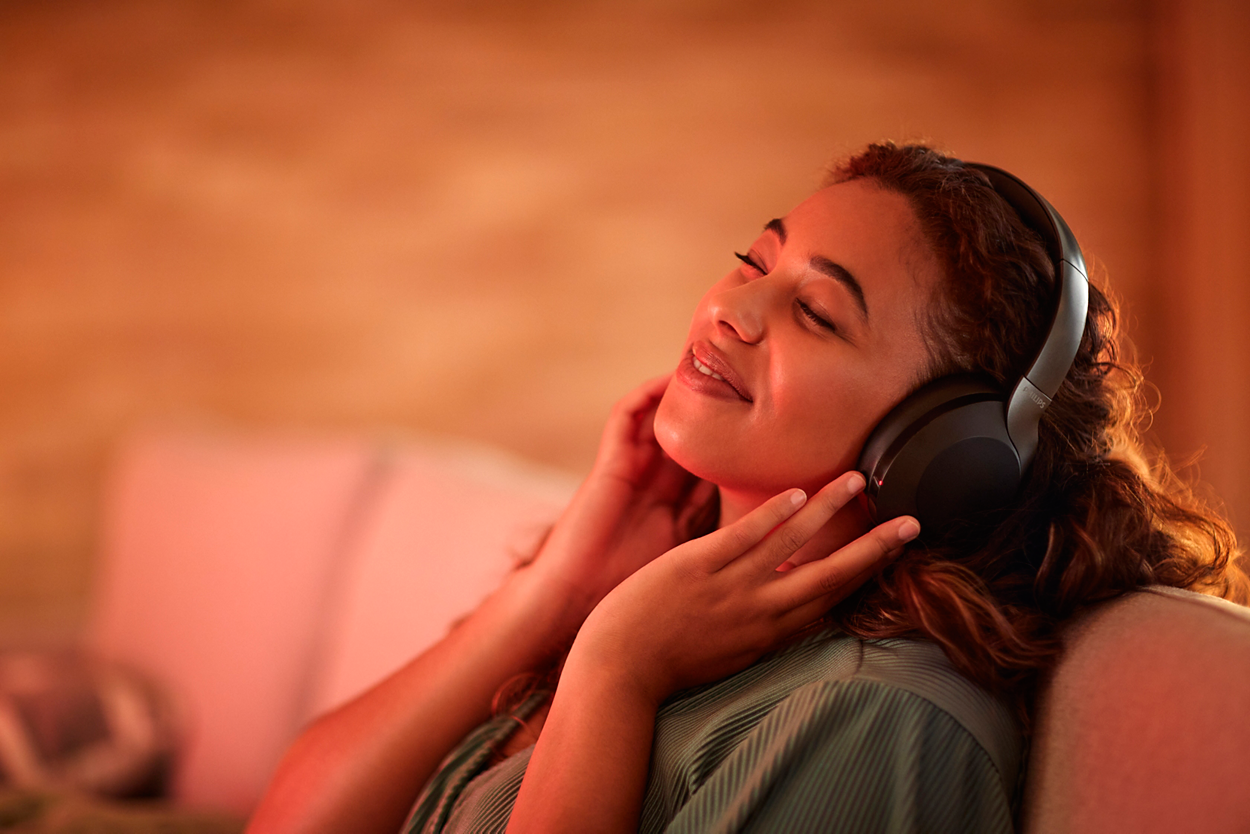 Hi-Res Audio wireless over-ear headphone TAPH805BK/00 | Philips Hi-Res Audio wireless over-ear headphone TAPH805BK/00 | Philips