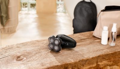 Potovalni zaklep za zaščito pri shranjevanju in na potovanju