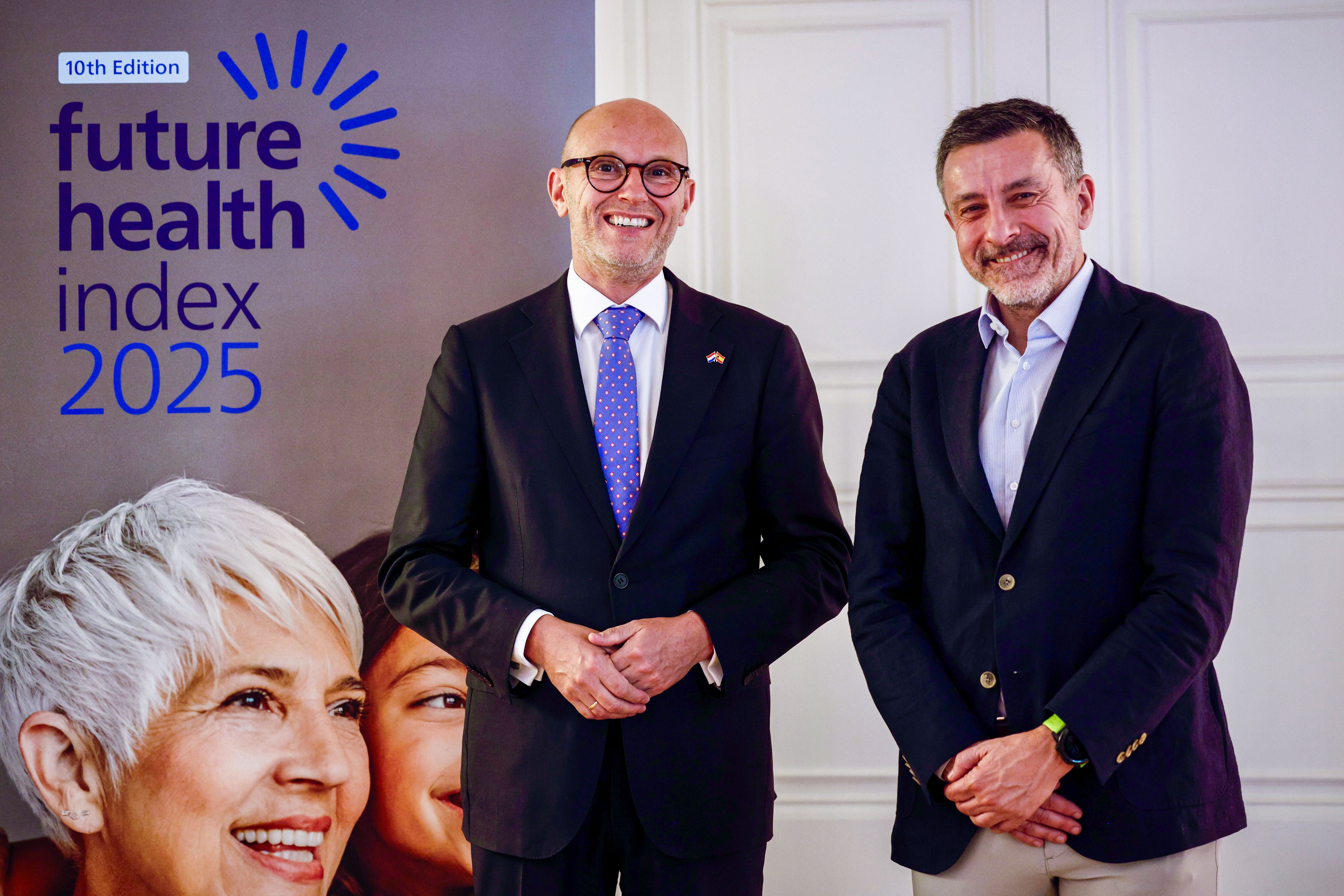 Roel Nieuwenkamp, Embajador de Países Bajos en España y Miguel de Foronda, Director General de Philips Ibérica