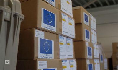 Door de EU gefinancierde Philips-medische apparatuur, gereedgemaakt voor noodinzet