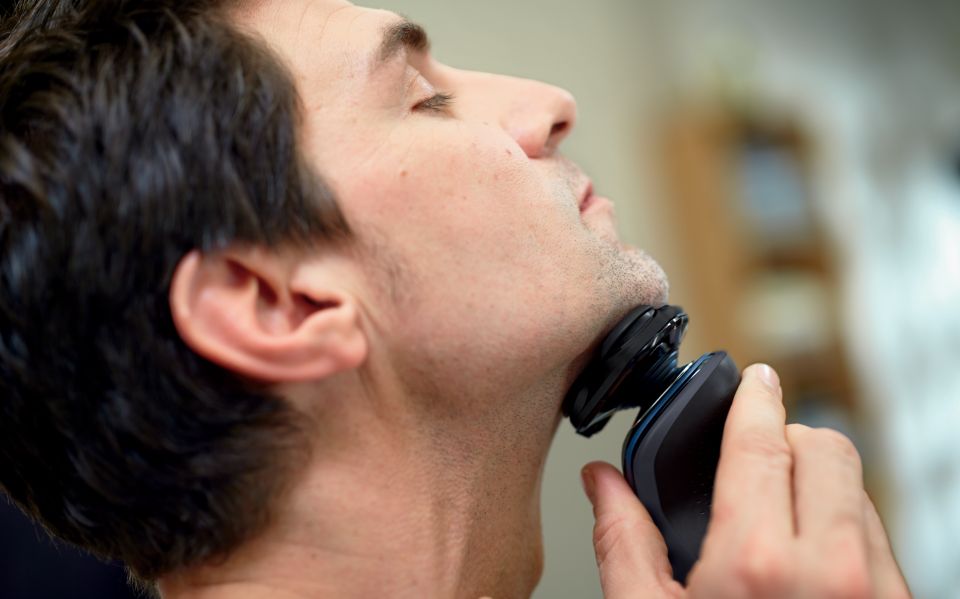 Shaver series 5000 Dry electric shaver S5100/08 | Philips