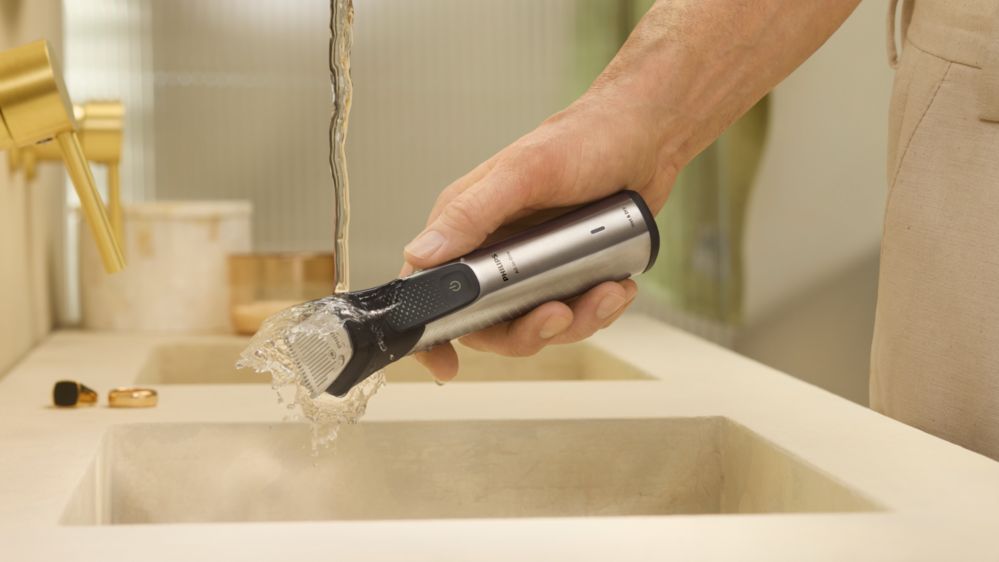 100% showerproof for convenient grooming, wet or dry