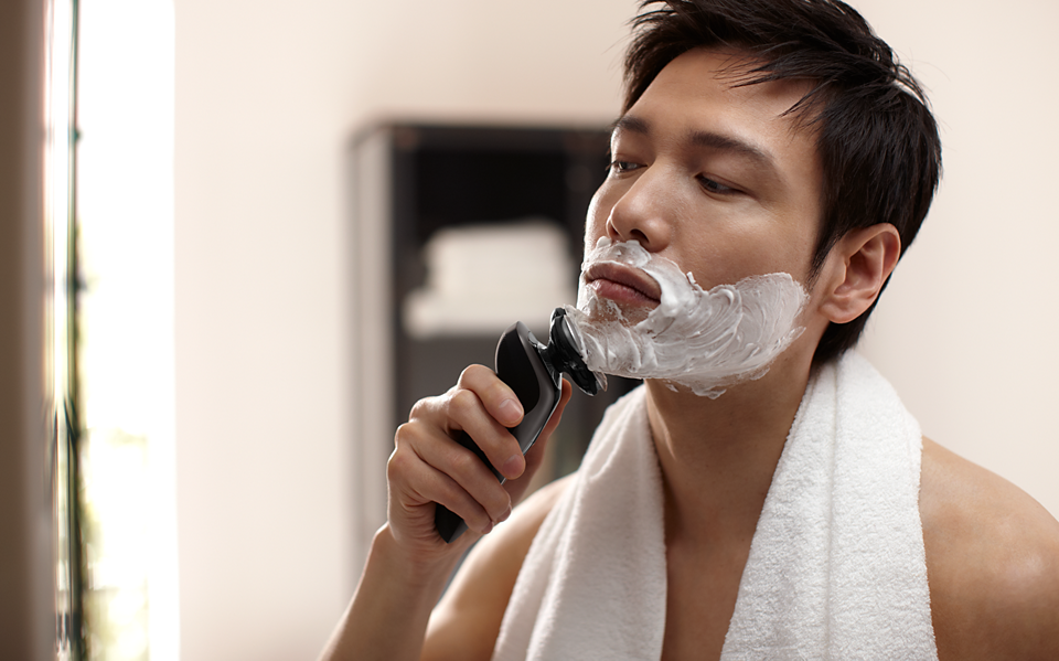Shaver series 9000 ウェット&ドライ電気シェーバー S9552/26 Shaver series 9000 ウェット&ドライ電気シェーバー S9552/26