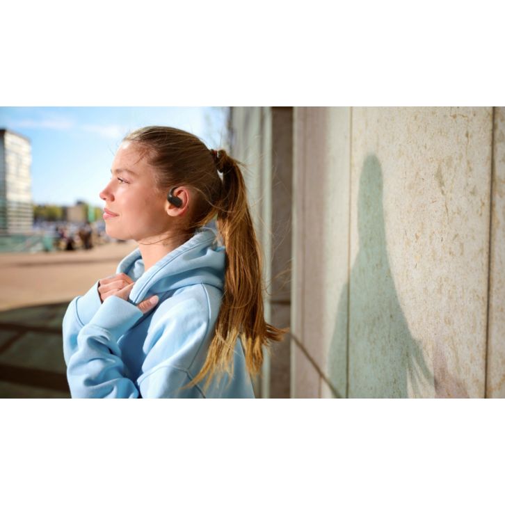 Open your ears. Hit your stride.