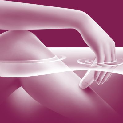 Epilirajte mokru kožu kako bi se dlačice lakše uklonile iz korijena.