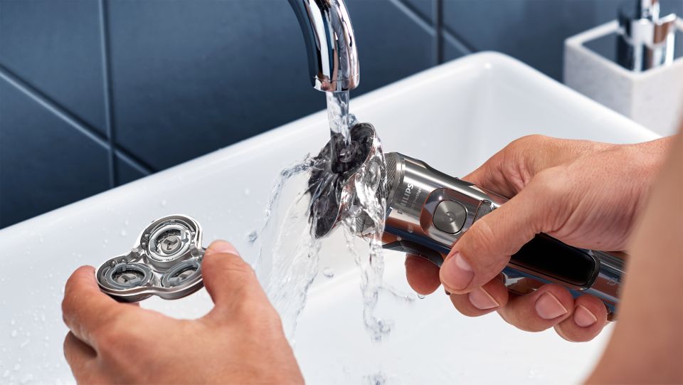 Shaver S9000 Prestige電気シェーバー SP9863/16美品 Shaver S9000 Prestige ウェット＆ドライ電気シェーバー SP9863