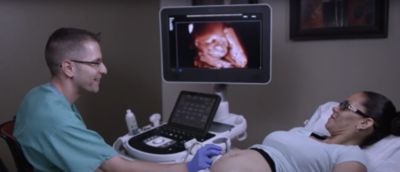 産婦人科検査用のフィリップスのTrueVue Pro、TouchVue、MPR Touch、Touch Sculpt、Touch Erase、Touch Zoom、aRevealに関するビデオ。
