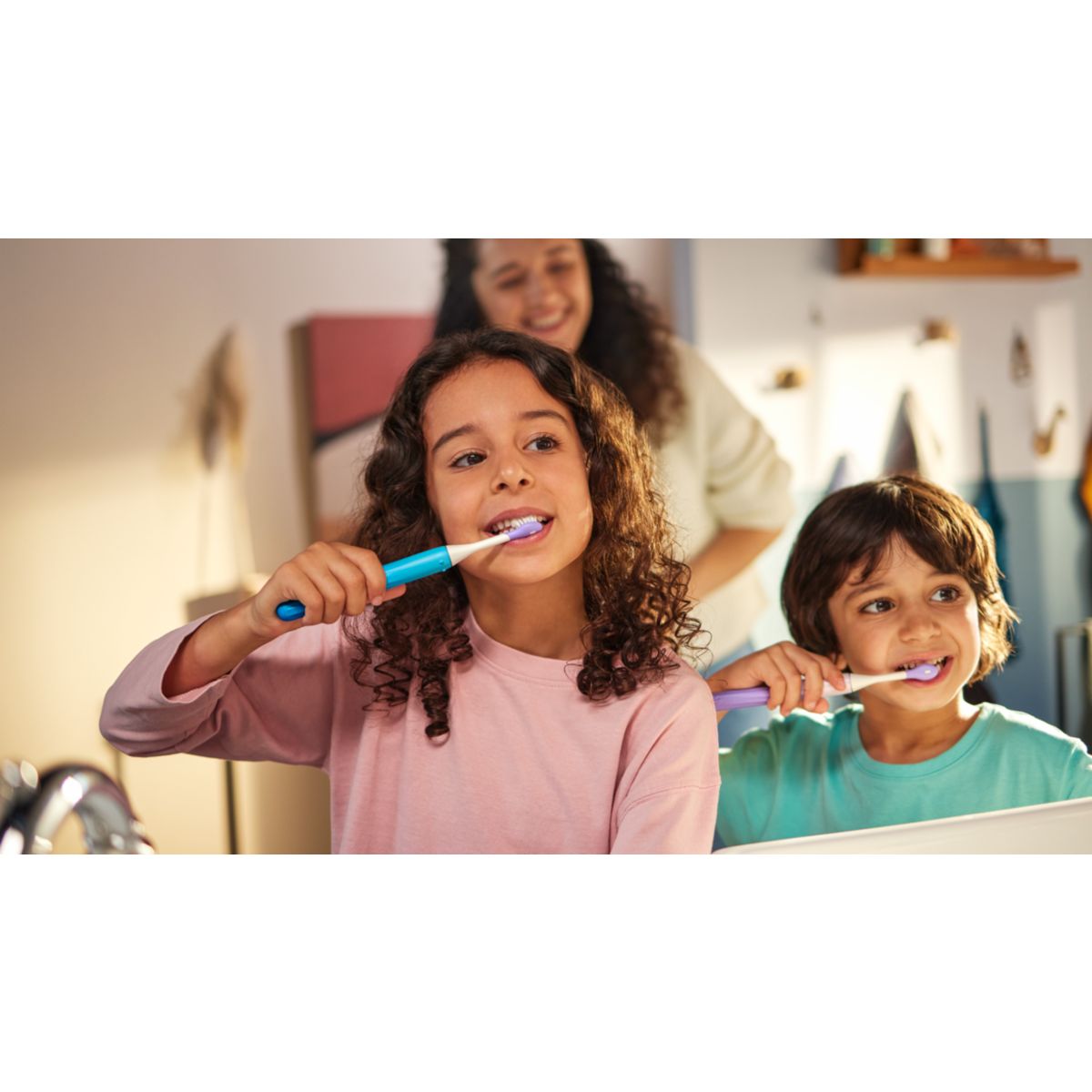 One For Kids by Sonicare Battery toothbrush - thumbnail 3
