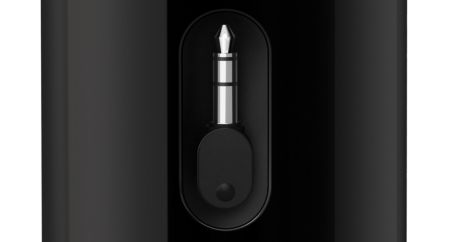 Built-in retractable cable for easy music playback