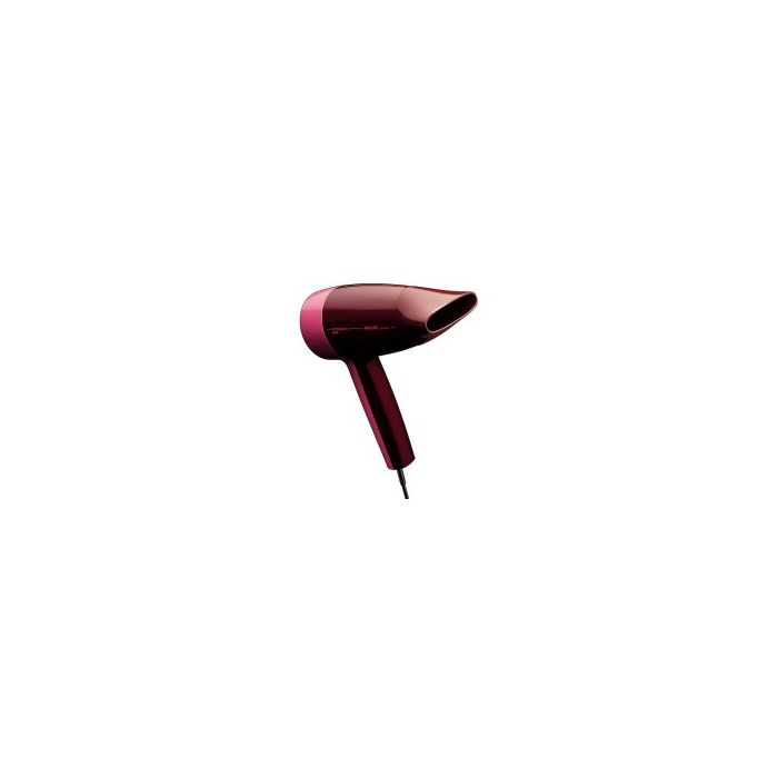 400-W hairdryer with two heat/speed settings