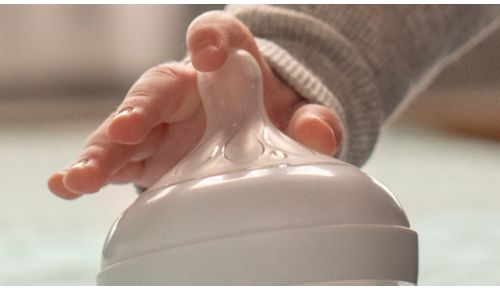 Enganche natural con tetina en forma de pecho