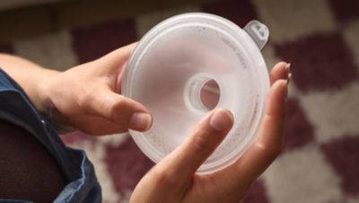 Il paracapezzolo in silicone si adatta delicatamente al seno