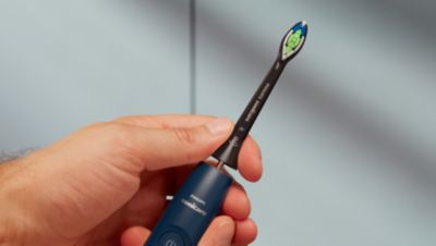 Advanced cleaning for stain removal and whiter teeth