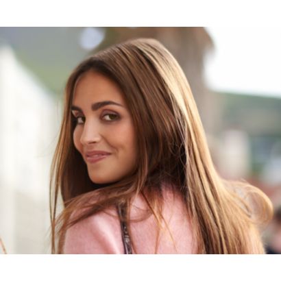 Shiny smooth hair with KeraShine protection