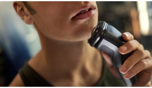 4D Flexibele scheerhoofden volgen uw gezicht voor een comfortabele scheerbeurt