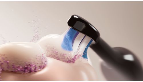 Rimuove la placca fino a 10 volte in più nelle zone difficili da raggiungere*