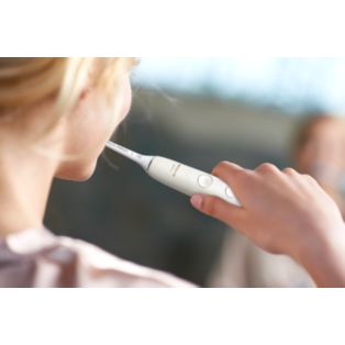 Sonicare DiamondClean 9000 Sonic electric toothbrush with accessories - White