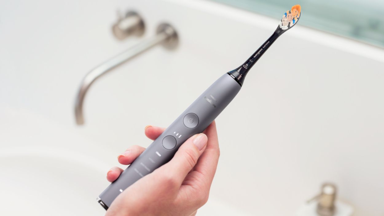 DiamondClean Smart 9300 Sonic electric toothbrush with app HX9903/45 |  Sonicare