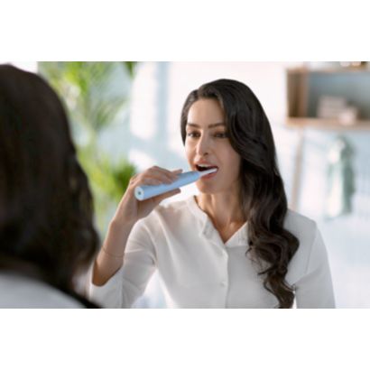 Goodbye manual toothbrush. Hello Sonic technology.
