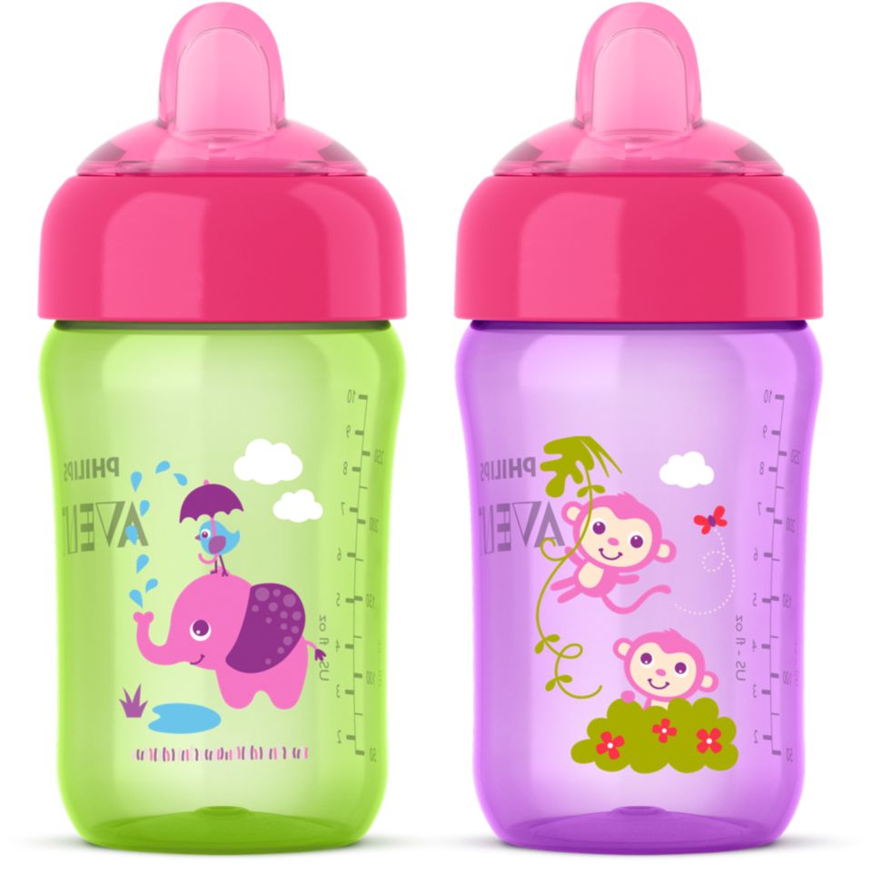 Snap-top lid keeps spout clean on the go