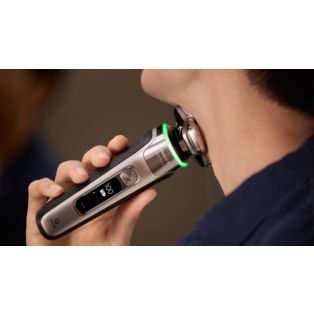 i9000 Prestige Wet & Dry Electric Shaver with SkinIQ