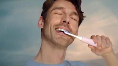 Sonicare Series 7100 Rechargeable toothbrush - thumbnail 8