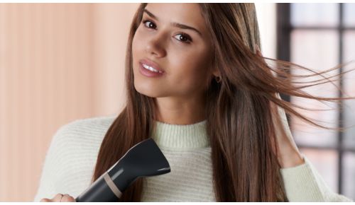 Ustawienie chłodnego powietrza umożliwia łagodne suszenie