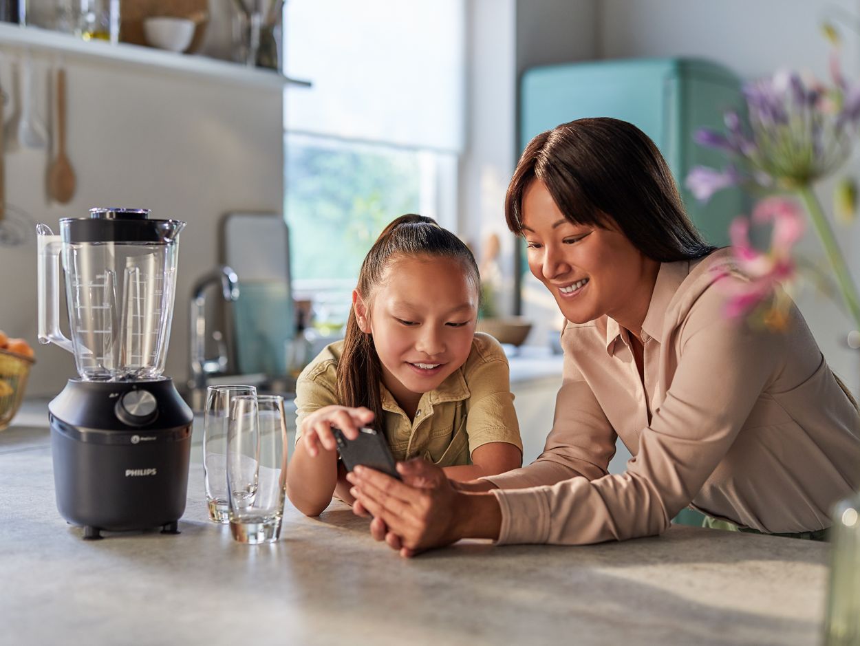 Philips Kitchen Appliances - Licuadora de alta velocidad con tecnología  ProBlend Extreme, estándar, colores negro y plateado.