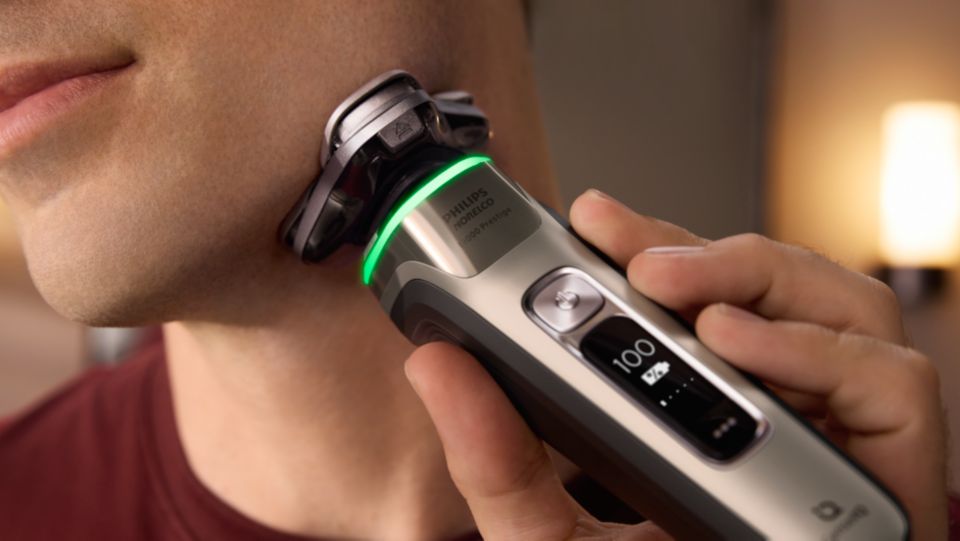 i9000 Prestige Wet&Dry Electric Shaver with SenseIQ XP9203/81