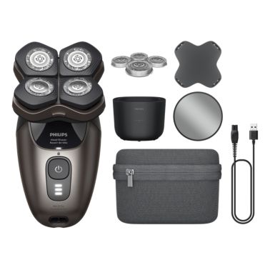 Premium shaver with deluxe accessories