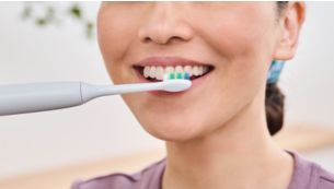 Remove plaque between teeth and in hard-to-clean areas​
