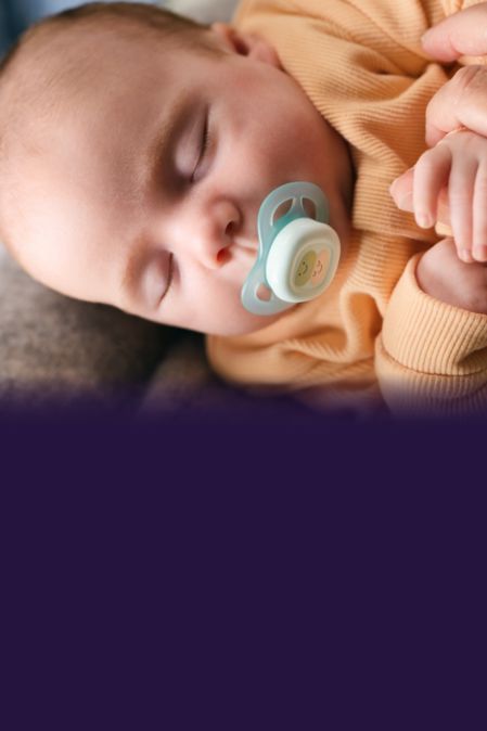 Śpiące dziecko ze smoczkiem od Philips Avent