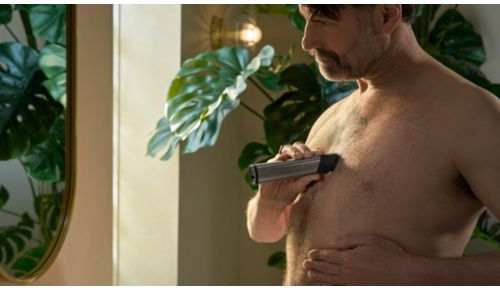 Rifinisci i peli del corpo in tutta comodità, anche nelle zone sensibili