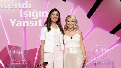 Elis Ozbay and Sibel Yildiz at Philips Lumea Kendi Isigini Yansit event