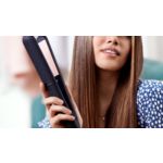 Cabello liso y brillante con cuidado y control iónico