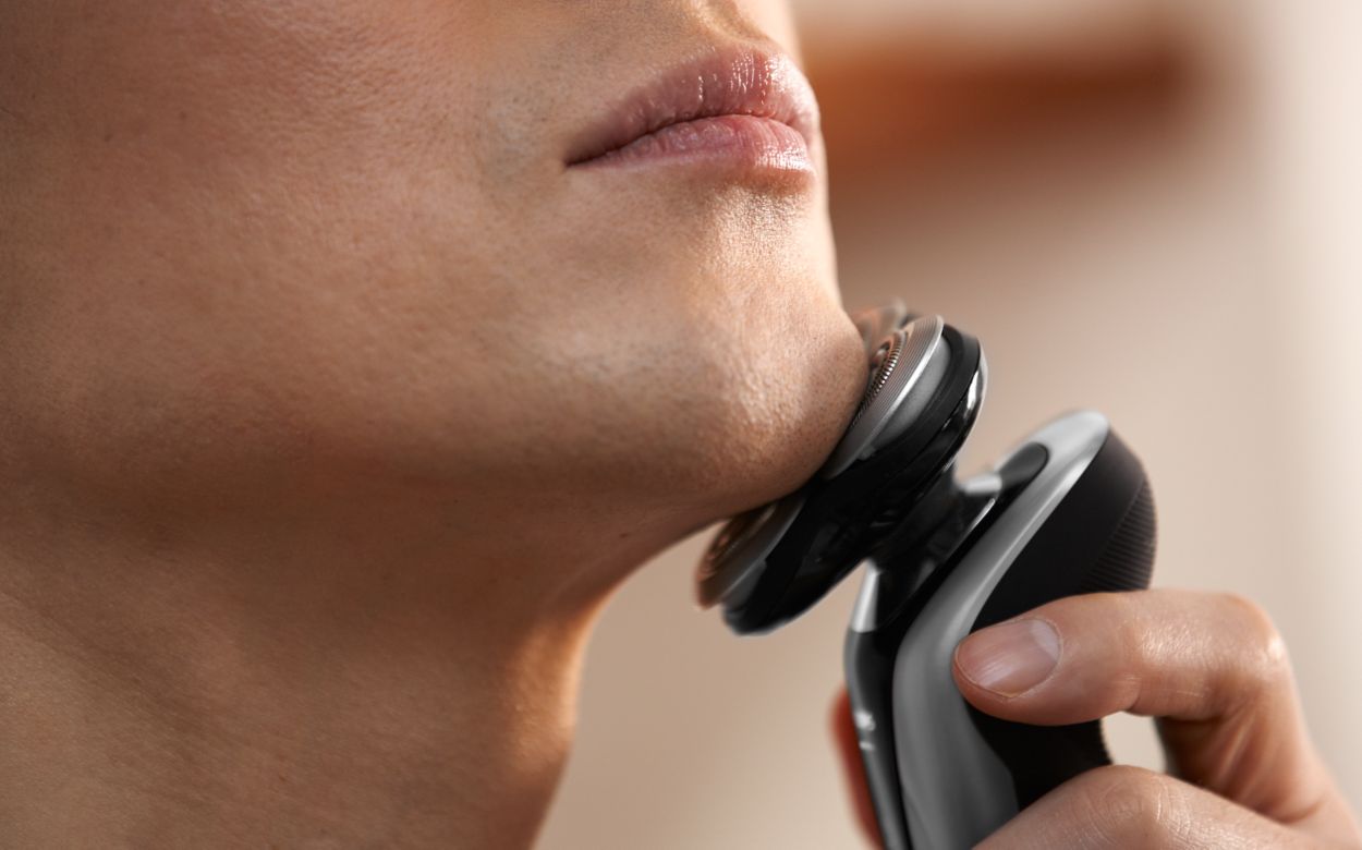 Shaver series 9000 ウェット＆ドライ電気シェーバー S9732/33