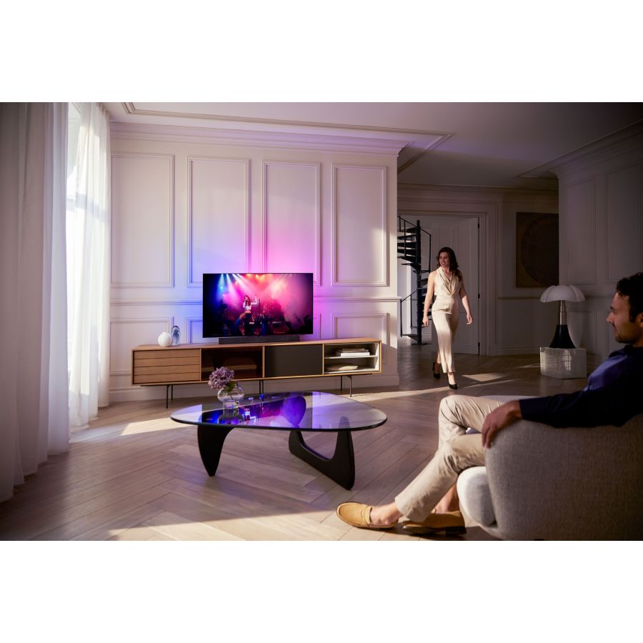 Breathtaking picture. Cinematic sound.