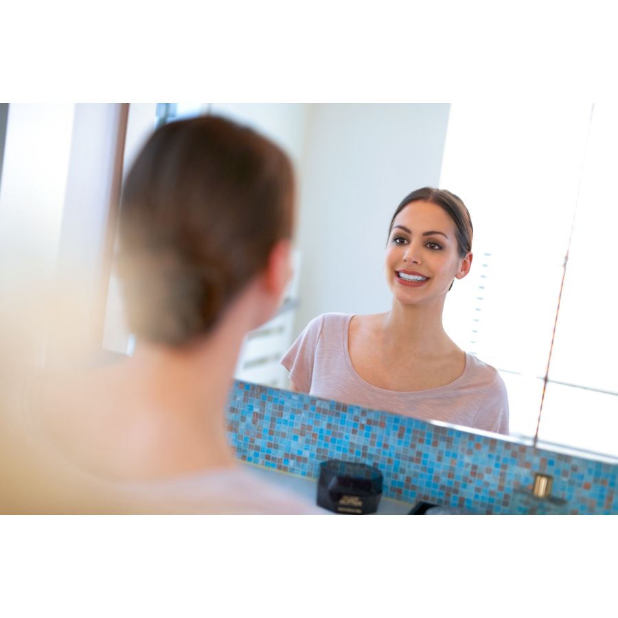 Dramatic whitening while sleeping