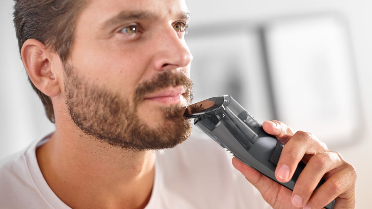 Beardtrimmer series 7000 Prirezovalnik brade s sesalnim sistemom BT7510/15  | Philips